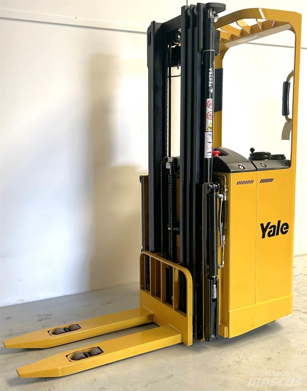 Yale SMS15S Selbstfahrstapler