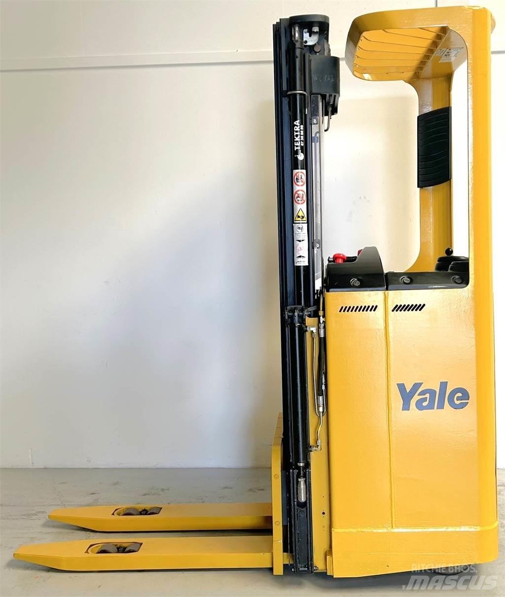 Yale SMS15S Selbstfahrstapler