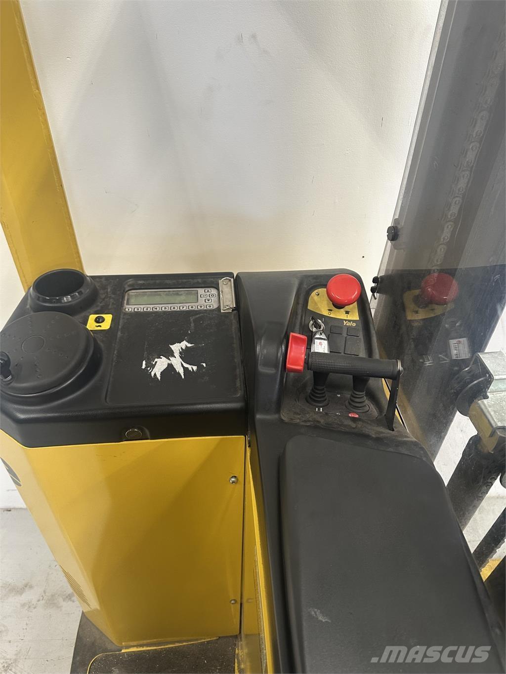 Yale SMS15S Selbstfahrstapler