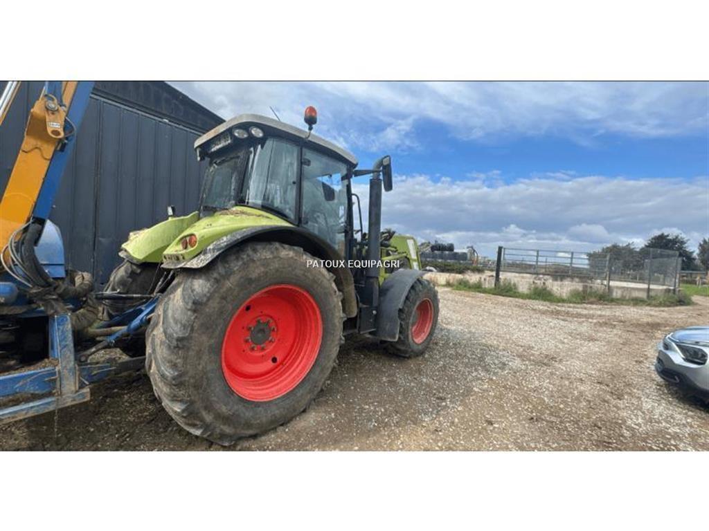 CLAAS ARION640 Traktoren