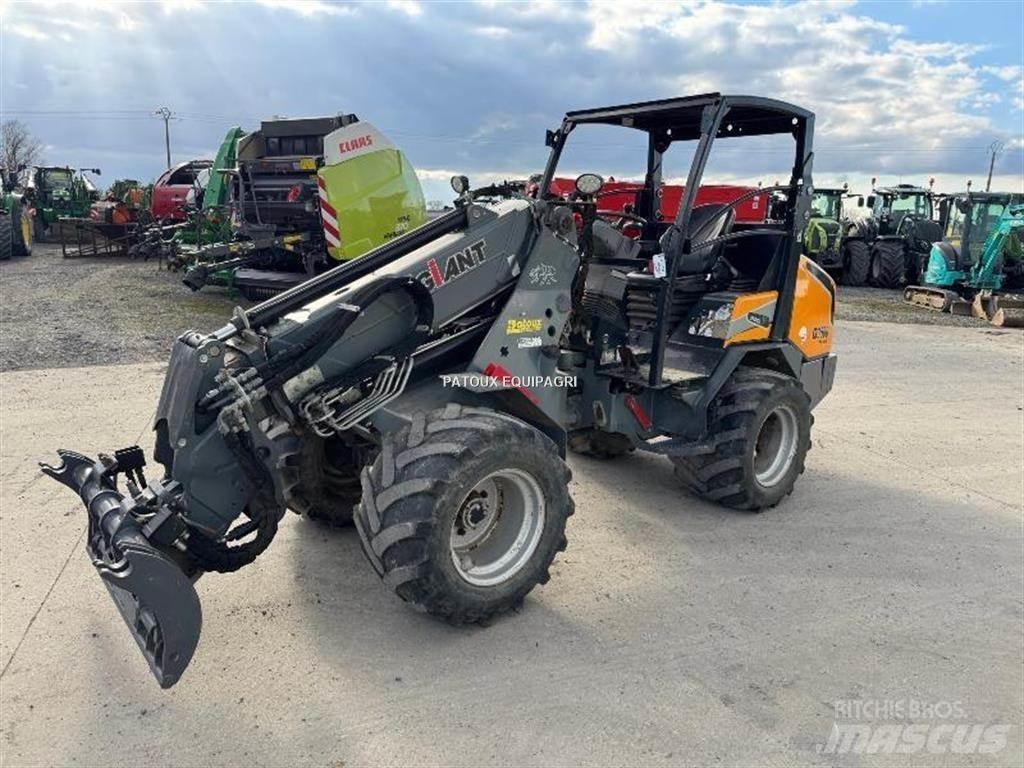 GiANT G3500 Minilader