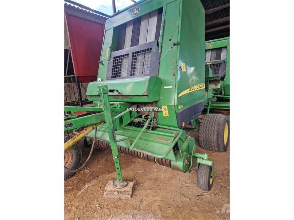 John Deere 592 Rundballenpressen