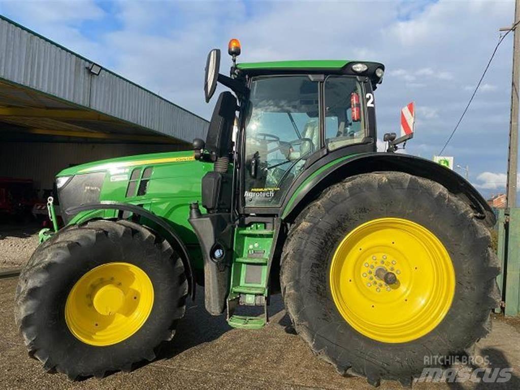 John Deere 6250R Traktoren