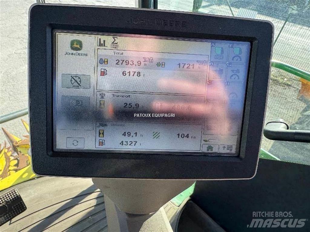 John Deere 8500 Feldhäcksler