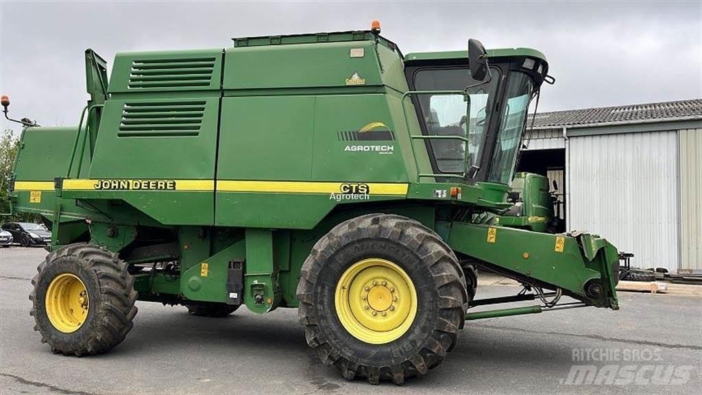 John Deere CTS Mähdrescher