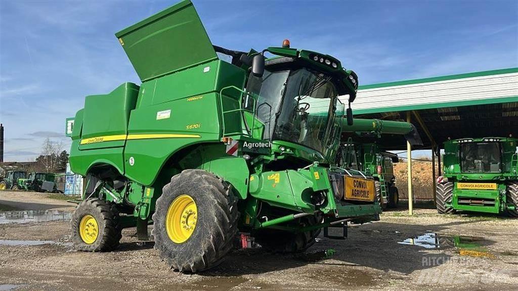 John Deere S670 Mähdrescher