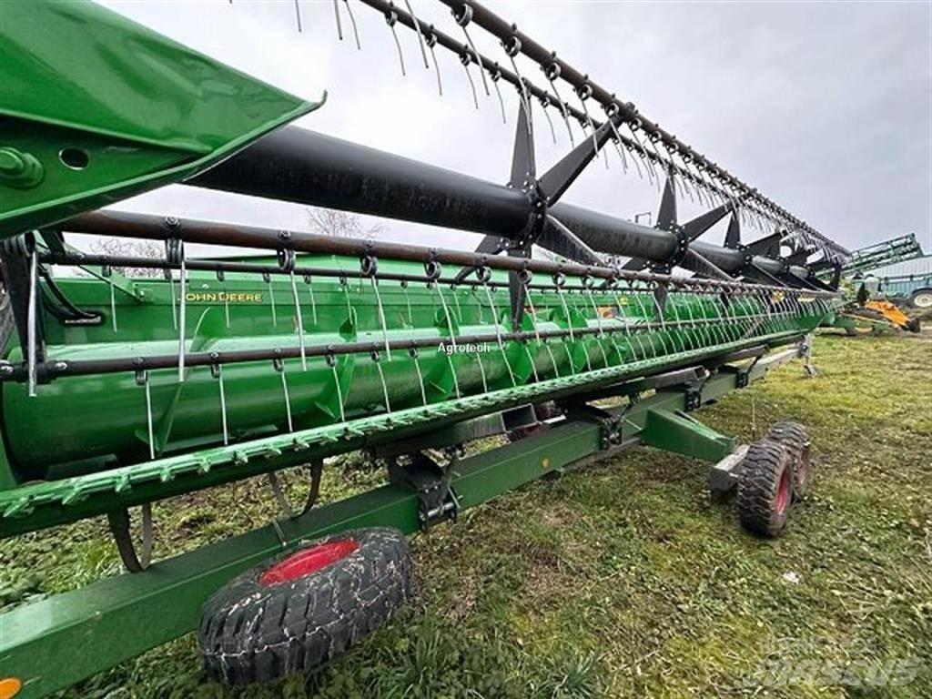 John Deere T 660 Mähdrescher