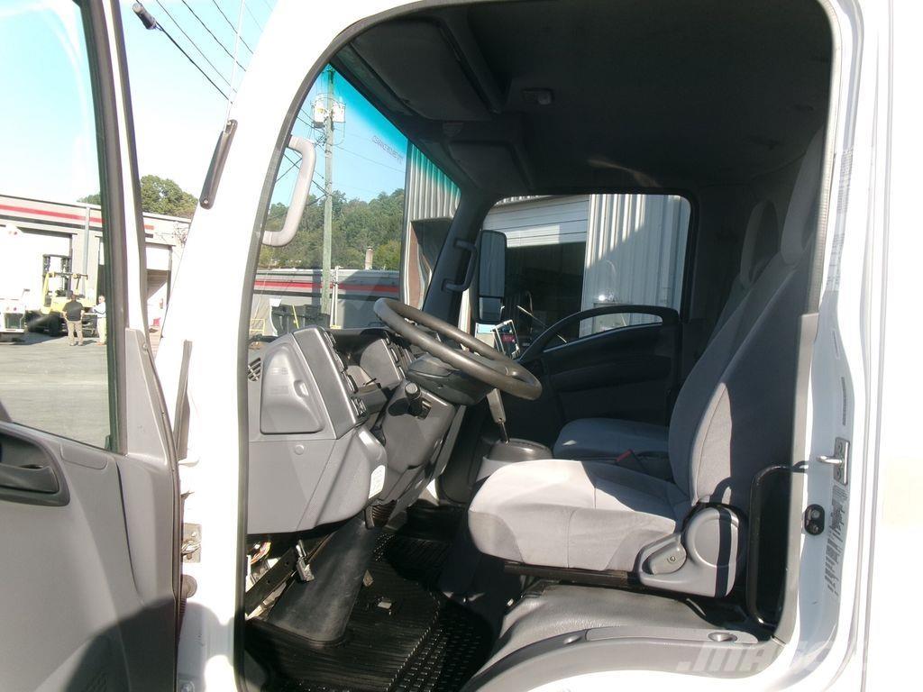 Isuzu NPR Kofferaufbau