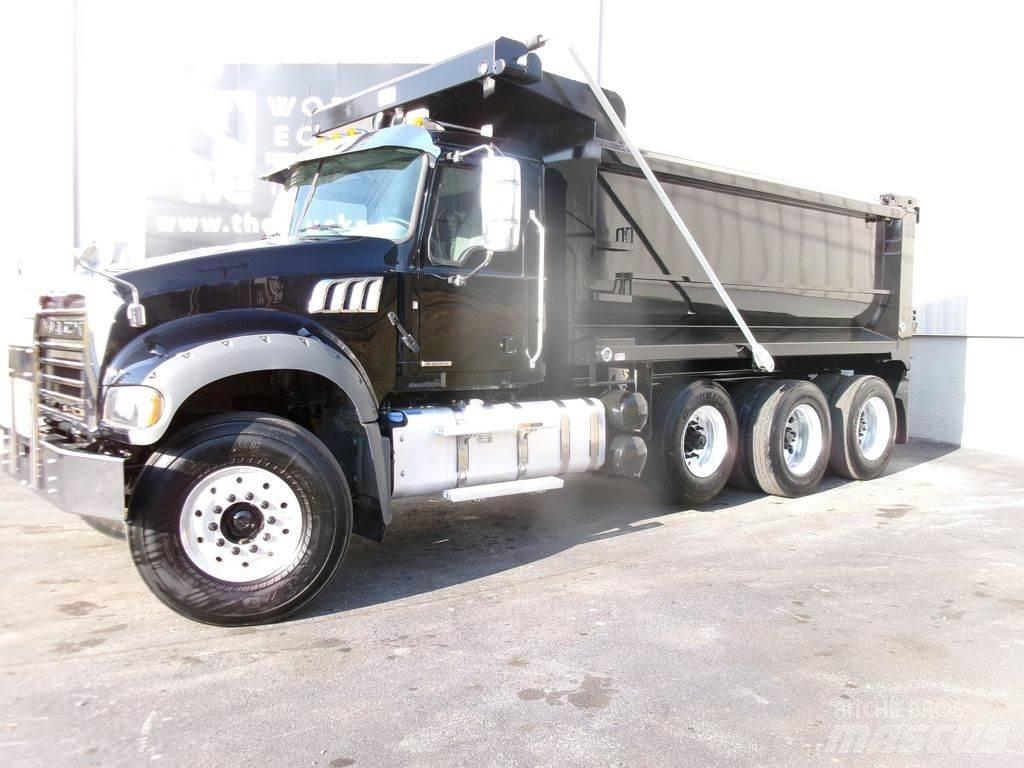 Mack GR64F Kipper
