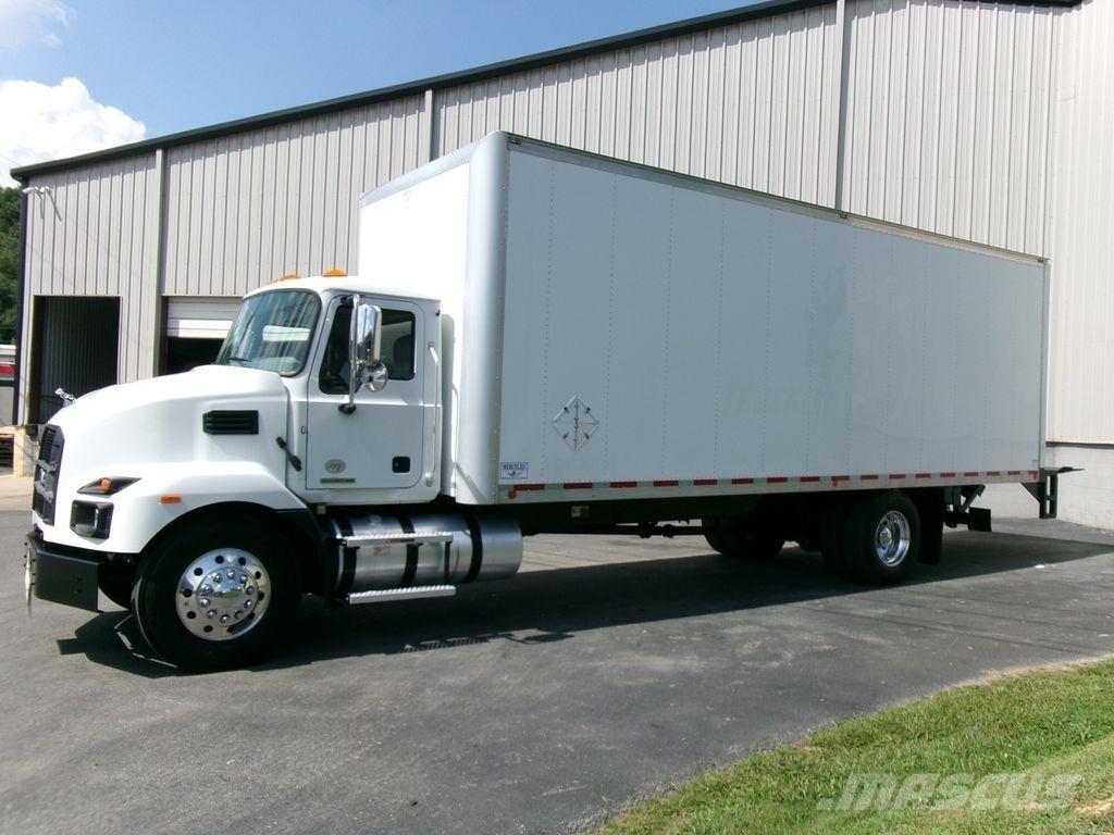 Mack MD6 Kofferaufbau
