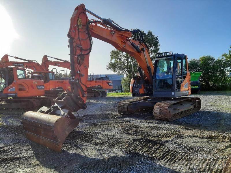 Doosan DX140LCR5 Raupenbagger