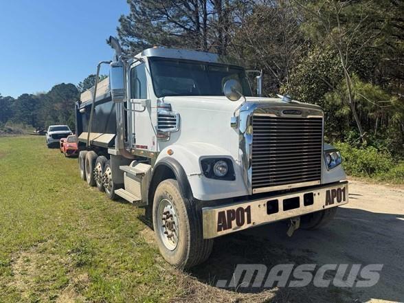 Freightliner 122SD Kipper