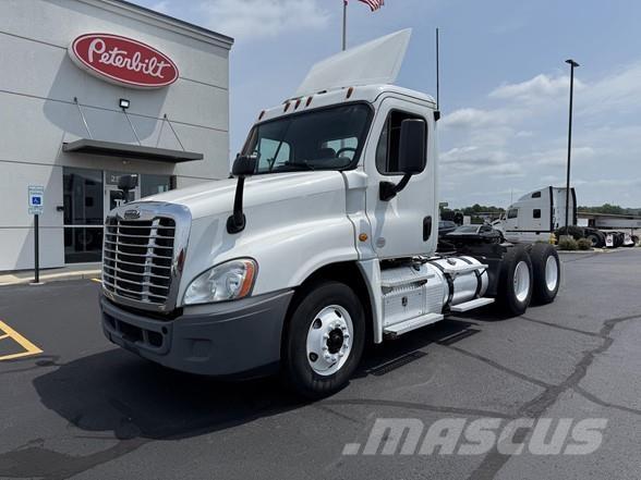Freightliner CASCADIA 113 Sattelzugmaschinen