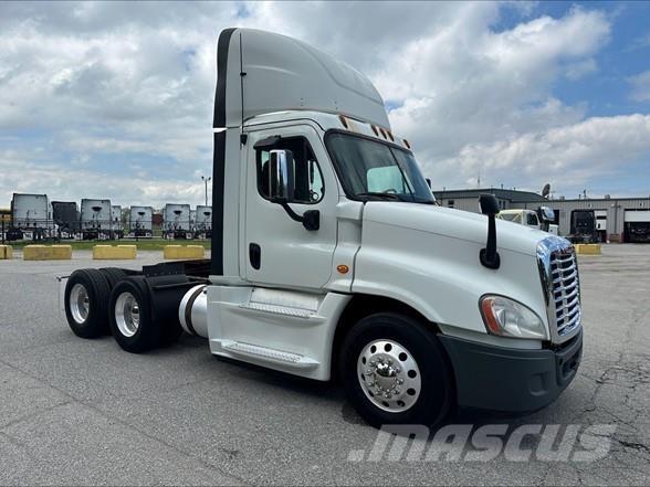 Freightliner CASCADIA 125 Sattelzugmaschinen