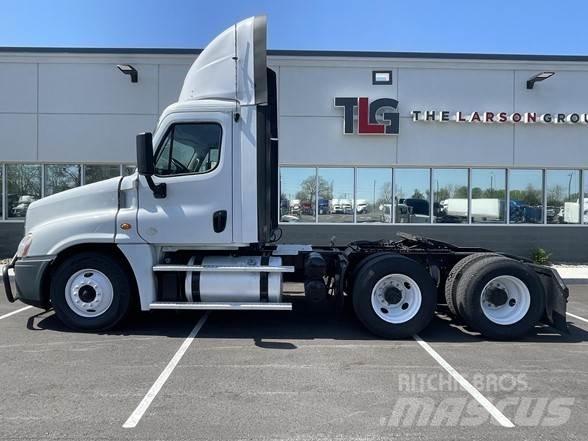 Freightliner CASCADIA 126 Sattelzugmaschinen