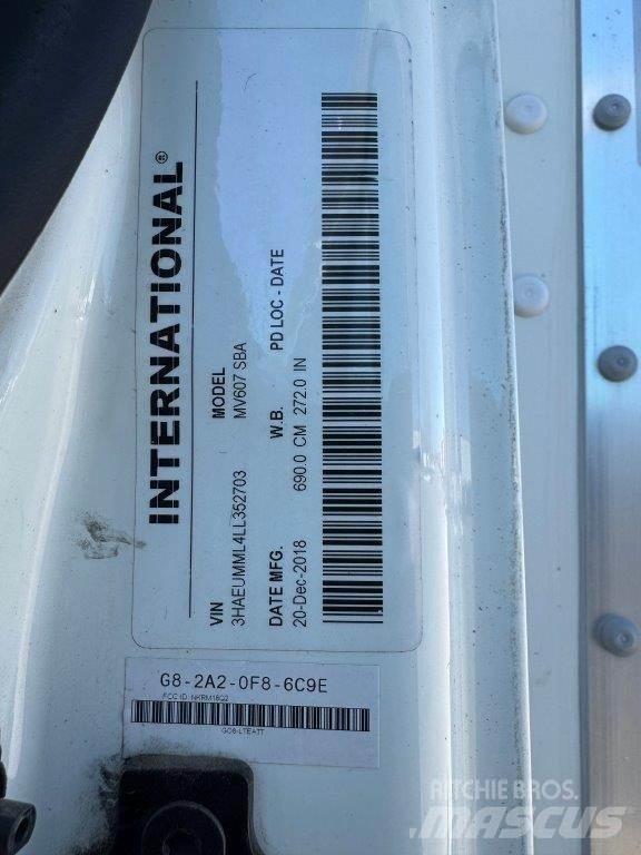 International MV Kofferaufbau