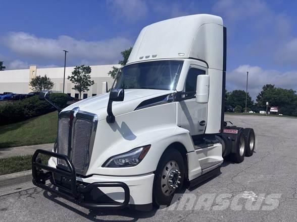 Kenworth T680 Sattelzugmaschinen