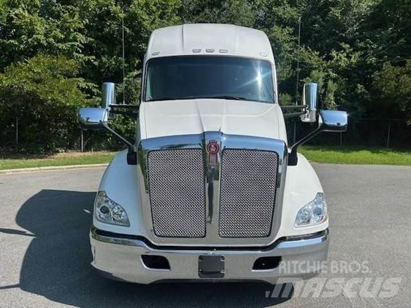 Kenworth T680 Sattelzugmaschinen