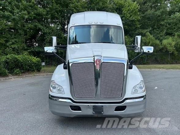 Kenworth T680 Sattelzugmaschinen