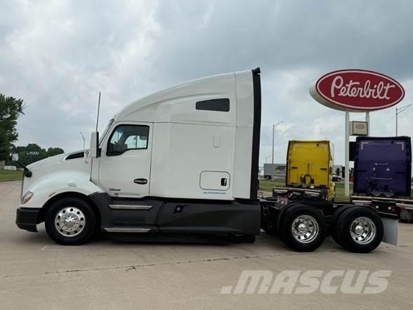 Kenworth T680 Sattelzugmaschinen