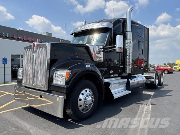 Kenworth W990 Sattelzugmaschinen
