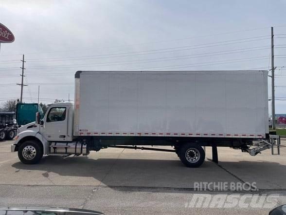 Peterbilt 536 Sonstige Baumaschinen