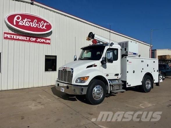 Peterbilt 536 Sonstige Baumaschinen