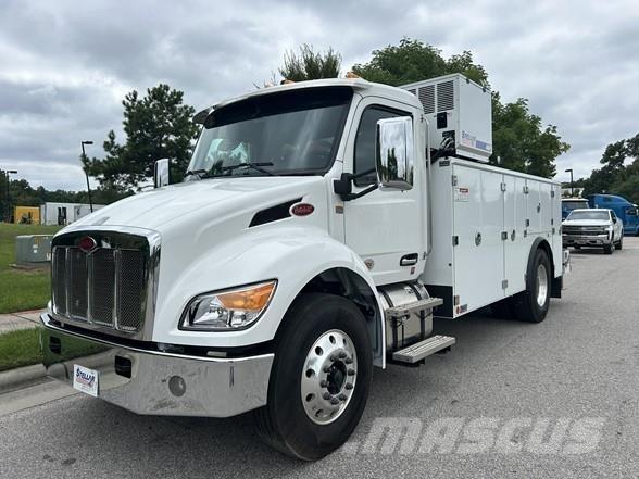 Peterbilt 537 Sonstige Baumaschinen