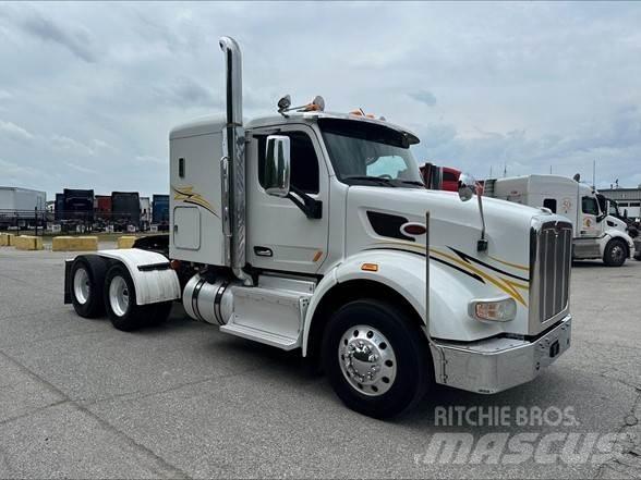 Peterbilt 567 Sattelzugmaschinen