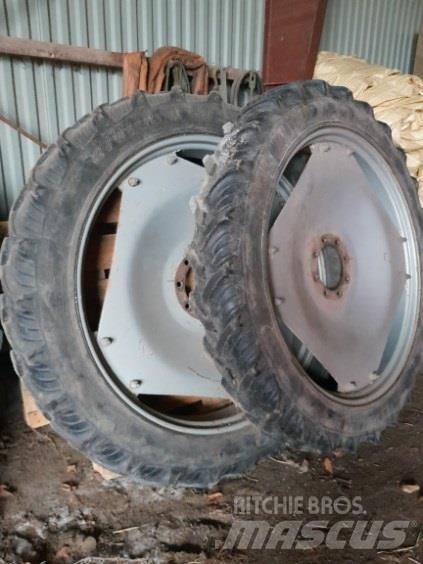  - - -  270/95R48 Reifen