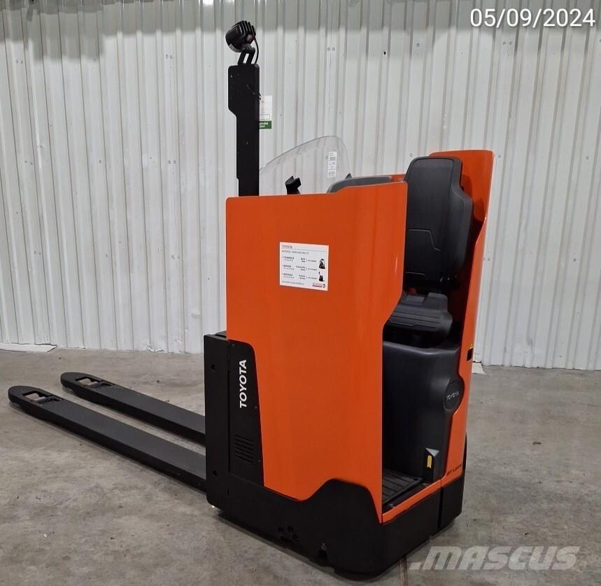 BT LSI200 Gabelstapler mit Fahrerstand