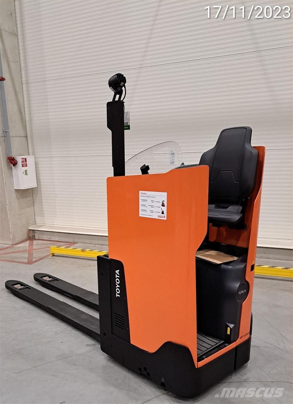 BT LSI200 Gabelstapler mit Fahrerstand