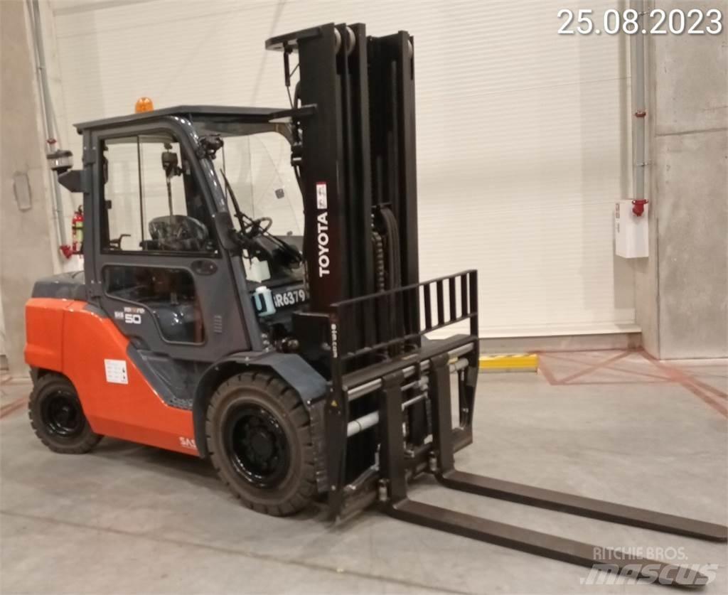 Toyota 40-8FD50N Dieselstapler