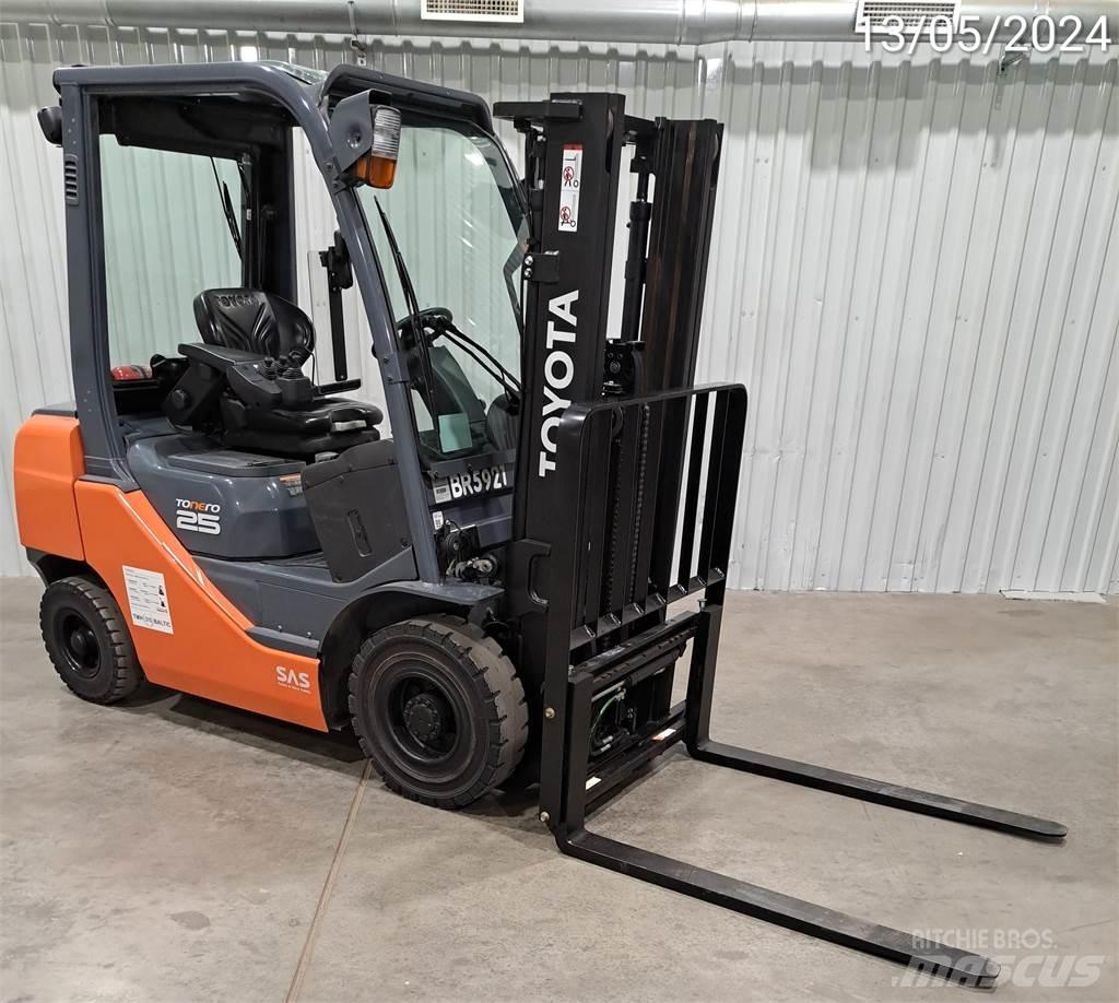Toyota 52-8FDF25 Dieselstapler