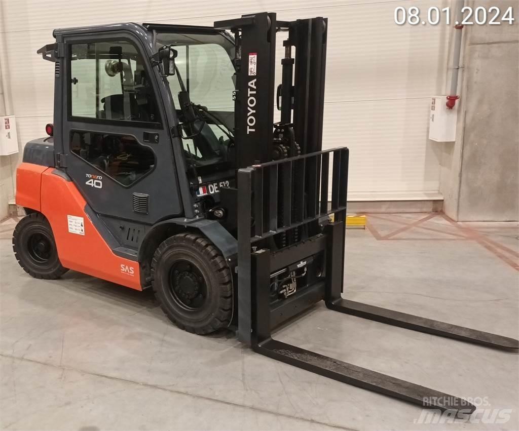 Toyota 8FD35F Dieselstapler