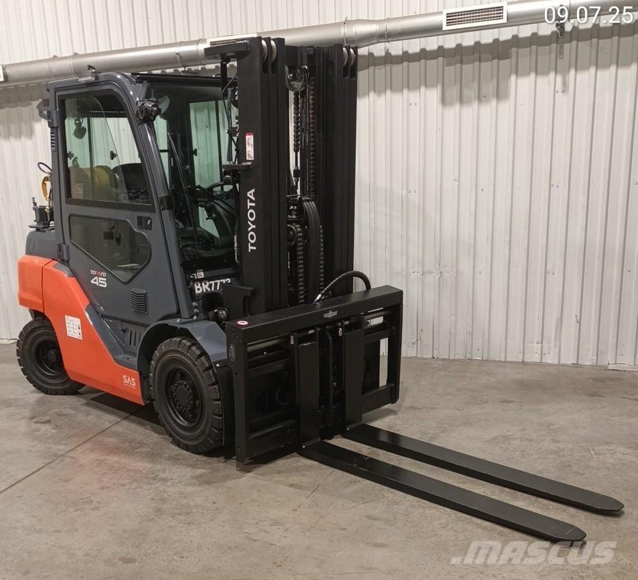 Toyota 8FG40F Gasstapler