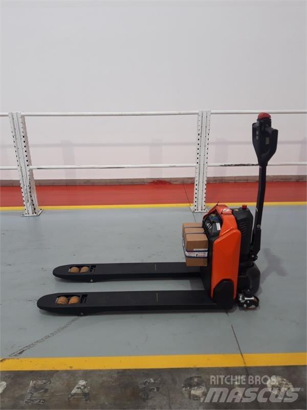 BT LHE130 Elektrostapler