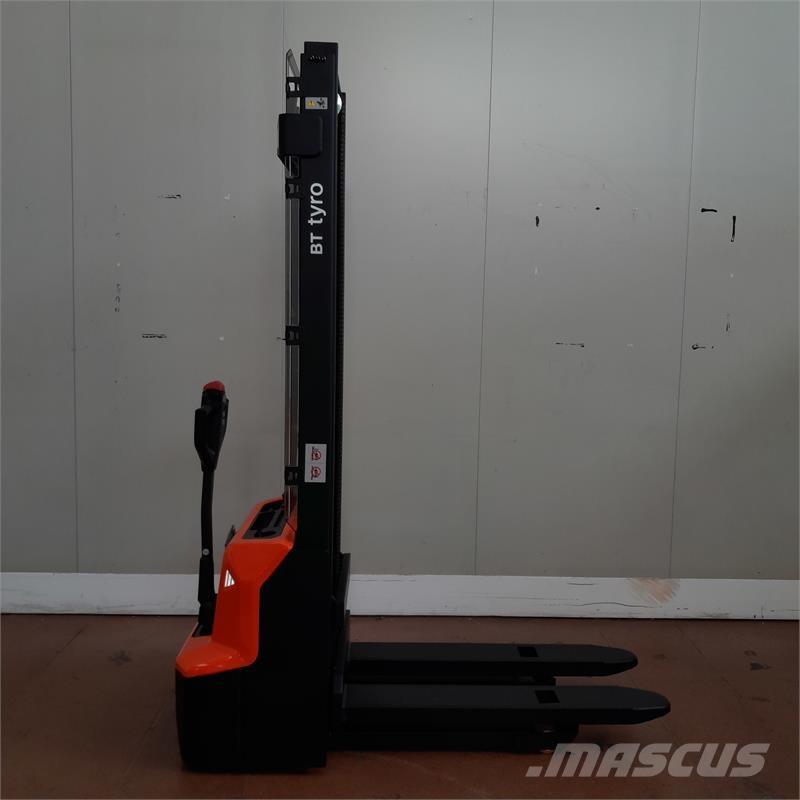 BT SHE100 Handgeführter Palettenstapler