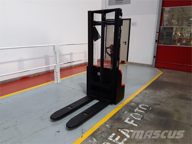 BT SHE100 Handgeführter Palettenstapler