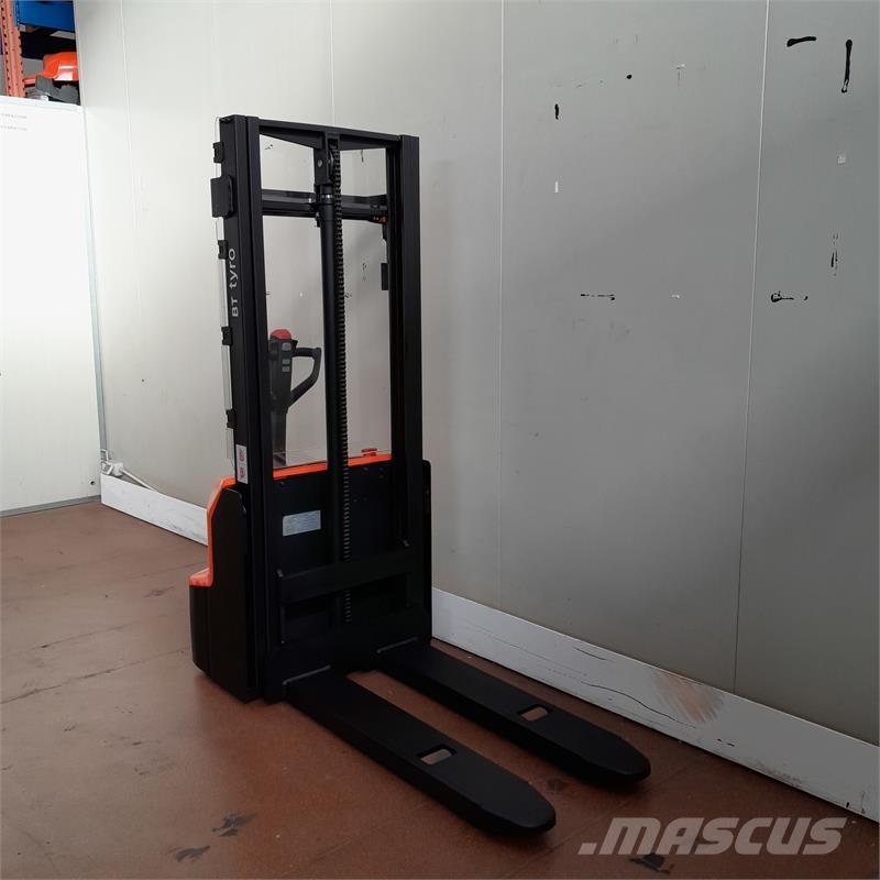 BT SHE100 Handgeführter Palettenstapler