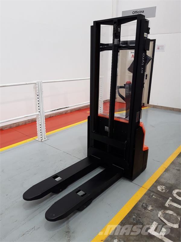 BT SHE100 Handgeführter Palettenstapler