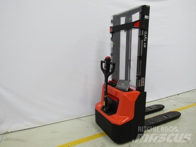 BT SHE100 Handgeführter Palettenstapler