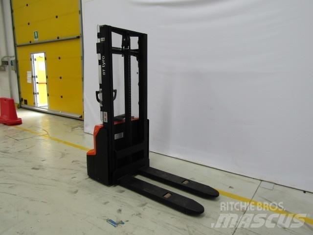 BT SHE100 Handgeführter Palettenstapler