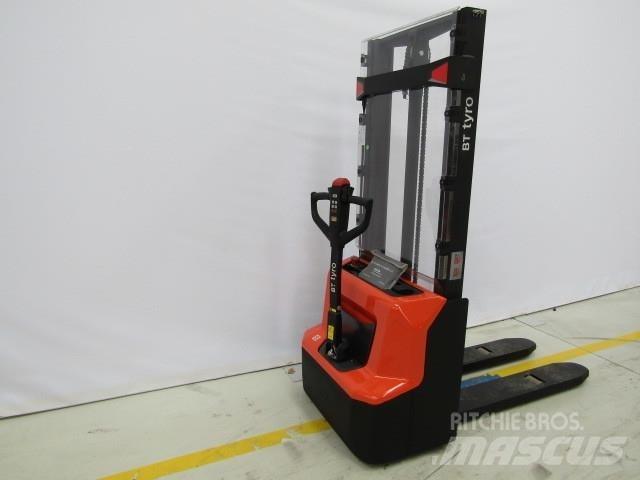 BT SHE100 Handgeführter Palettenstapler