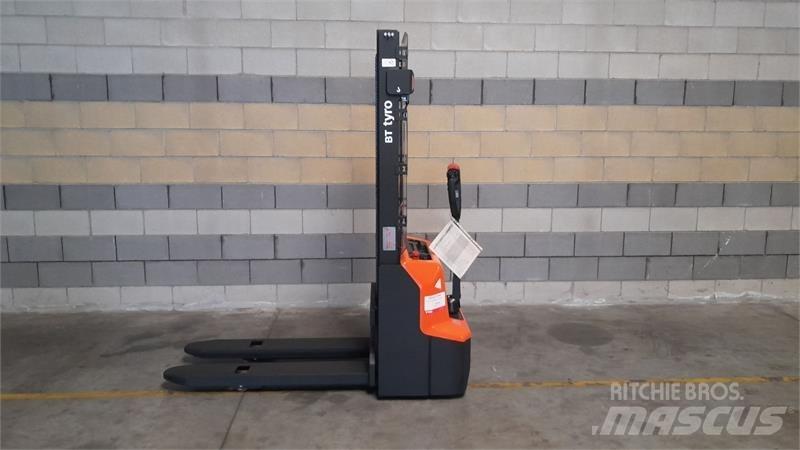 BT SHE100 Handgeführter Palettenstapler