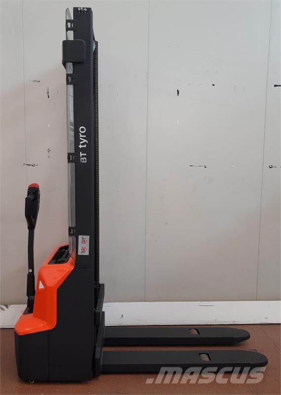 BT SHE100 Handgeführter Palettenstapler