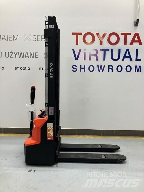 BT SHE100 Handgeführter Palettenstapler