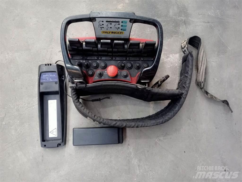 Palfinger PK 23002 Ladekrane