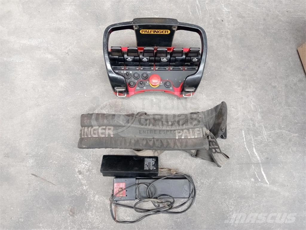 Palfinger PK 23500 Ladekrane