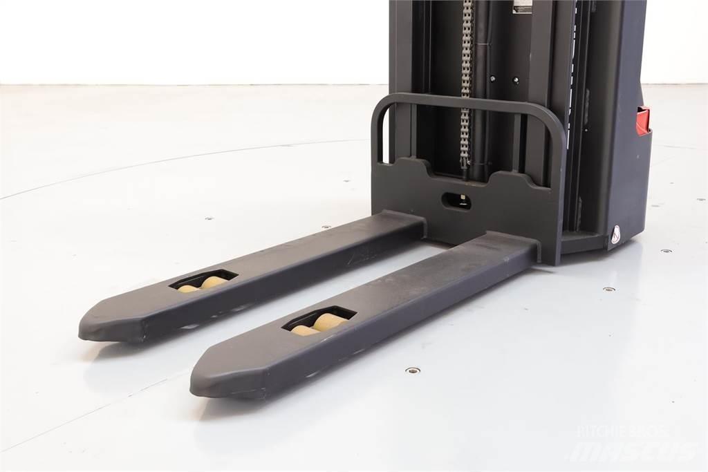 EP ES15-15ES Deichselstapler